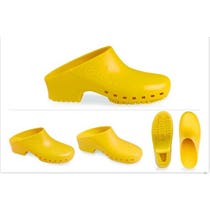 Calzuro Sanitär Clogs ohne gelbe Löcher Größe 39/40-1